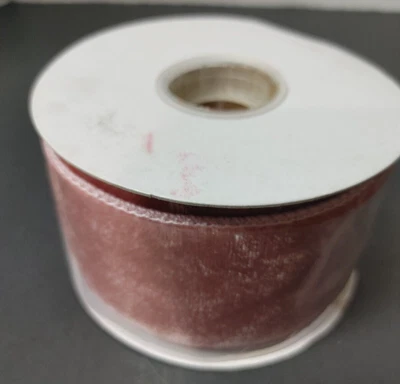 REGENCY INTERNATIONAL 2.5"x - 10YD PINK VELVET HOLIDAY RIBBON WIRE EDGED NEW - Image 1 of 4