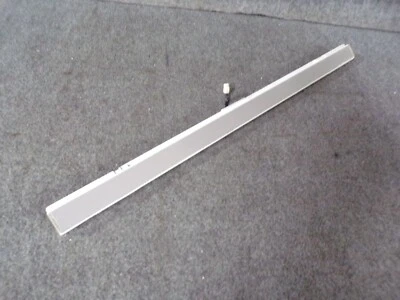 DA97-05021P PARTELUZ PUERTA REFRIGERADOR SAMSUNG Foto 1 de 2