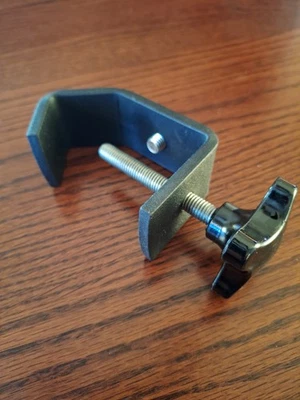 Abrazadera en C American DJ de alta resistencia Foto 1 de 4