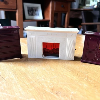 复古娃娃屋电池家具 3 件套:梳妆台壁炉电视 * 未测试 — 第 1/4 张图片