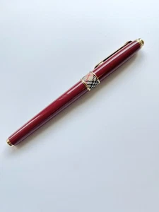 Authentic BURBERRY Fountain Pen 14K Nib Burgundy w/ Nova Check Gold Trim - Picture 1 of 8