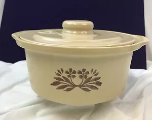 Large Vintage 2 Piece Ceramic Dutch Oven Casserole Dish with Lid 3.5 Quarts - Picture 1 of 8