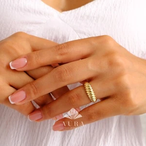 14K Gold Croissant Ring, Bold Dome Statement Ring, Chunky Twisted Ring, Rope - Picture 1 of 12