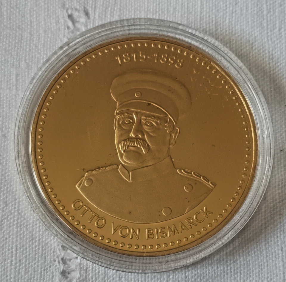 Medaille JOHANNES GUTENBERG Greatest Lives in History Cu vergoldet  2008 - Bild 1 von 2