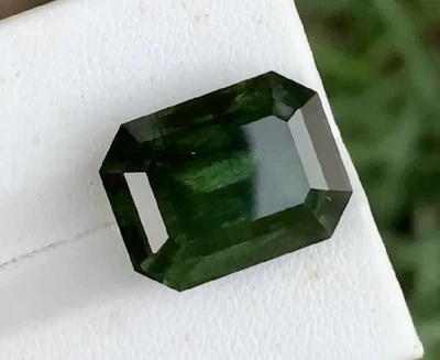 VS 17,70 CT natürlicher grüner Rutil-Peridot-Edelstein Smaragdschliff aus... - Bild 1 von 2