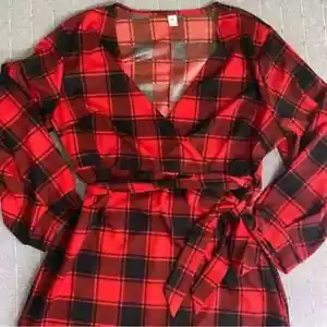 Gorgeous Red Black Buffalo Plaid Plus Size Dress Size 4X Plus Size 20 VGW - Picture 1 of 7