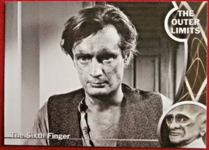 THE OUTER LIMITS - Card #28 - THE SIXTH FINGER - DAVID McCALLUM, JILL HAWORTH - Picture 1 of 2