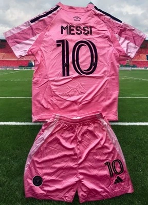 JUEGO DE FÚTBOL MESSI #10 INTER MIAMI JUVENIL TALLA GRANDE 26 (EDAD 9-10) Foto 1 de 2