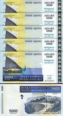 Madagascar 5000 Ariary 2007 - 2012, UNC, 5 Pcs LOT, P-94, COMM, NATURELLEMENT - Image 1 of 4