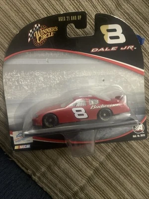 2005 #8 Dale Earnhardt Jr Budweiser sin otros patrocinadores en coche 1:64 Foto 1 de 4