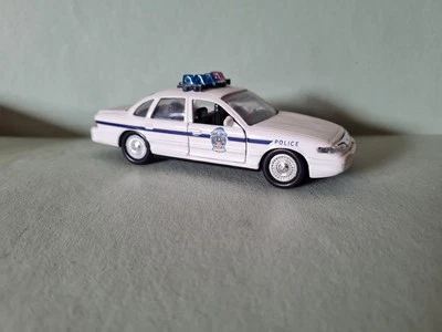 ROAD CHAMPS FORD CROWN VICTORIA UNITED STATE PARK  POLICE SCALA 1/43  - Immagine 1 di 4