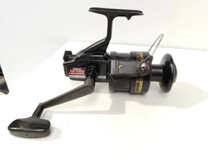 Carrete giratorio Daiwa Japón calidad vintage DAIWA negro RG7000 RG 7000-AF - Imagen 1 de 12
