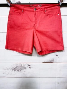 Seven7 Womens Weekend Bermuda Shorts Size 14 Pink Flat Front Raw Hem 5 Pockets - Picture 1 of 10