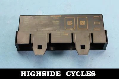 1418 00 CUBIERTA DE ARNÉS DE CAJA DE FUSIBLES ROAD KING PARA HARLEY-DAVIDSON Foto 1 de 4