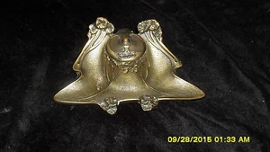 VINTAGE BRASS EARLY VICTORIAN INK WELL FLOWERS - Picture 1 of 3