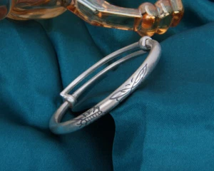 B37 Bangle With Butterflies for Girls Baby Toddler 999 Fine Silver - Picture 1 of 5