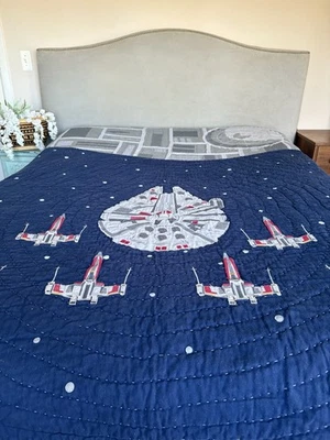Pottery Barn Kids Star Wars™ Millennium Falcon™ Quilt, F/Queen, EUC - Image 1 of 4