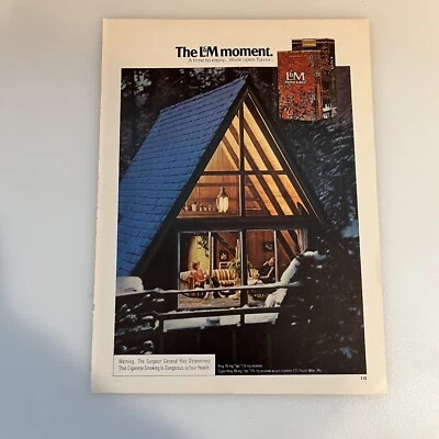 Anuncio impreso de cigarrillos L&M Filter Kings 1974 original vintage MCM A Frame Cottage Foto 1 de 3