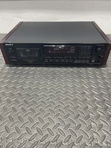 Sony DTC-55ES DAT-Recorder - Bild 1 von 16