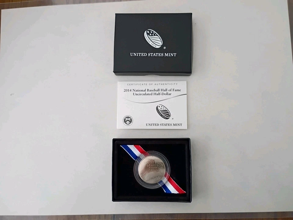 2014 National Baseball Hall of Fame Uncirculated Half Dollar Coin Orig. Box/COA - Image 1 of 1