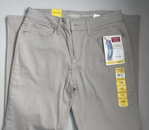 NEW! Levi-Strauss Signature Women 12S Khaki Jeans Modern Straight Fit Stretch - Picture 1 of 7
