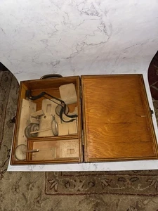 Vintage 50er Jahre Rennwagen Holzbausatz im Holzkoffer, 32 Teile - Bild 1 von 17