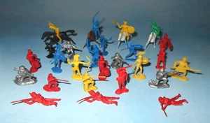 Vintage 1960s Giant HO Scale Plastic Figure Lot of 26 - Picture 1 of 1