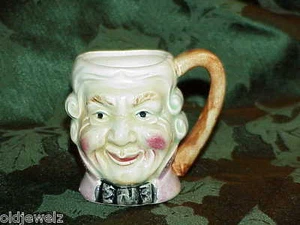 Vintage Miniature Made in Japan Toby Jug Colonial Man with Bowtie 2.5"H RARE old - Picture 1 of 5