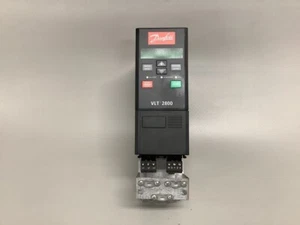 195N1003 - DANFOSS Variateur 0.55 KVA RECONDITIONNE - Imagen 1 de 3