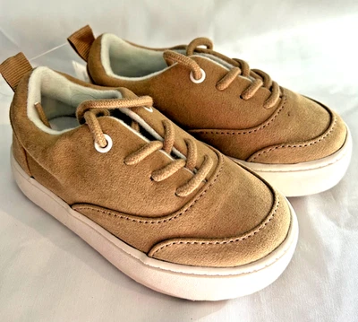Bebé GAP zapatos para niños pequeños, nuevos con etiquetas, sin caja, talla 6, color caqui, atado, ¡preppy! Foto 1 de 4