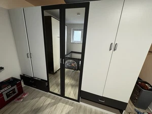 schrank schlafzimmer mit spiegel gebraucht..270cm - Bild 1 von 2