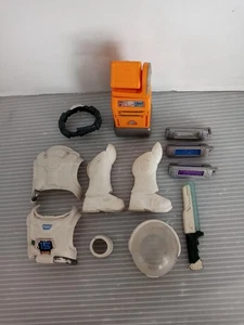 Mattel DISNEY PIXAR Buzz LIGHTYEAR  Crystal Grade Launcher LOT - Picture 1 of 7