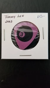 MOTLEY CRUE / TOMMY LEE - 2003 TOUR KONZERT GITARRENPLEKTREN - Bild 1 von 2