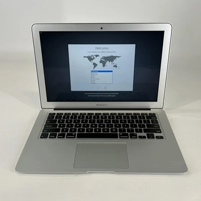 MacBook Air 13 Silver 2017 1.8 GHz Intel Core i5 8GB 128GB SSD - Backlight Bleed - Image 1 of 4