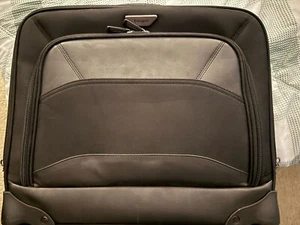 Targus Rolling Overnighter/Laptop Case for 15.6-Inch Laptops (TBR021) - Afbeelding 1 van 3