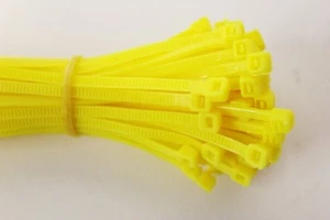 100 lazos de bloqueo de cable de nailon amarillo 300 mm ordenados cables/cables de fijación de oficina - Imagen 1 de 2