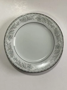 Noritake Belmont 5609 - 8 1/4" SALAD PLATE - Complete Set Of 8 Plates โ No Chips - Picture 1 of 9