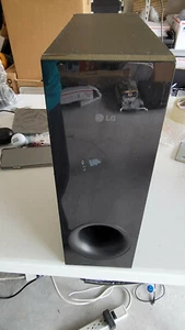 LG ELECTRONICS, Subwoofer S62S1-W/WOOFER ONLY - Picture 1 of 2