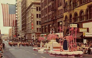 The Annual Grand Rose Festival Parade Street Scene Portland, OR postal de colección - Imagen 1 de 2