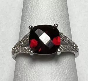 10K White Gold 8mmX8mm Cushion Cut Garnet and Diamond Ring Size 7 - Picture 1 of 2