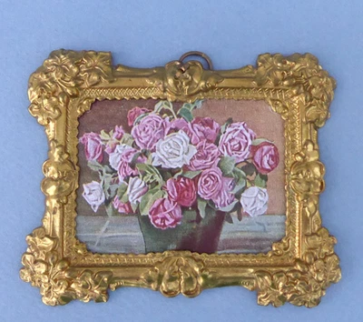 Cuadro vintage de casa de muñecas enmarcado en metal dorado. Foto 1 de 4