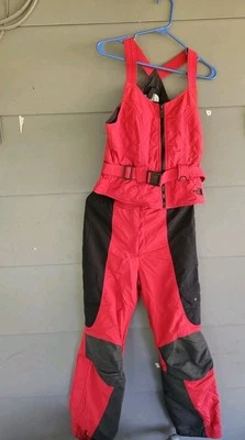 The North Face Ladies Pant size 8 With A Vest Pre Owned Condition B10 - Image 1 of 4