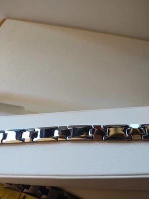 Pulseira de carboneto de tungstênio - Imagem 1 de 4