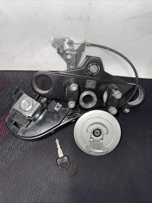 JUEGO DE BLOQUEO HONDA GROM MSX 125 2013 2014 2015 OG OEM TRIPLE ÁRBOL ABRAZADERA PESTILLO COMBUSTIBLE Foto 1 de 4