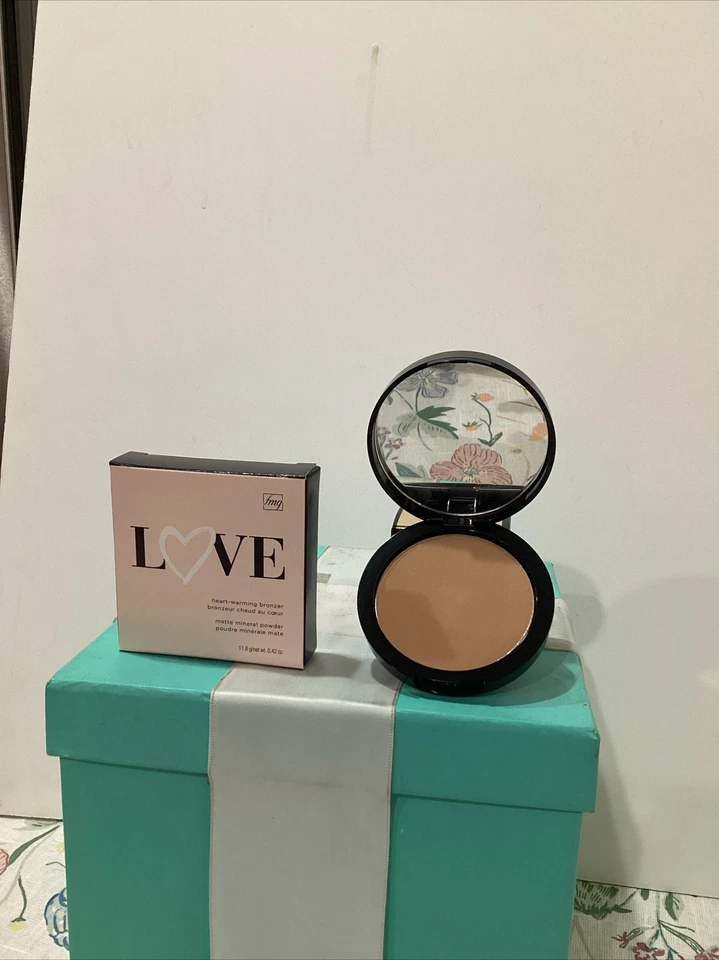 Avon Fmg Love Heart Warming Bronzer Matte Mineral Powder 11.8 g My Sunshine  - Image 1 of 1