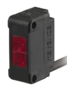 Keyence PZ-G102EP Photoelectric Sensor, Square Reflective M12 Connector, PNP - Picture 1 of 1