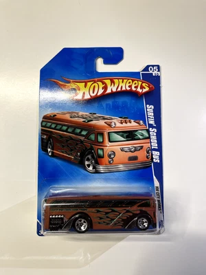 Hot Wheels Surfin School Bus  -  #111 Long Card HW City Works 2009 - Image 1 of 4