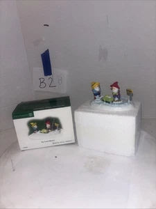 Dept 56 The Truck Works  Christmas 2007 Elf  North Pole Series 799958 retired - Picture 1 of 4