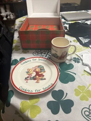 Pooh's Season Of Song Cookies And Milk Plate Mug Set  1997 Disney Store with box - Image 1 of 4