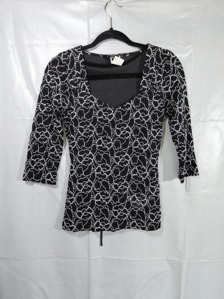Blusa envolvente vintage Y2K floral mediana caprichosa cuello corazón negra lazo trasero Foto 1 de 4